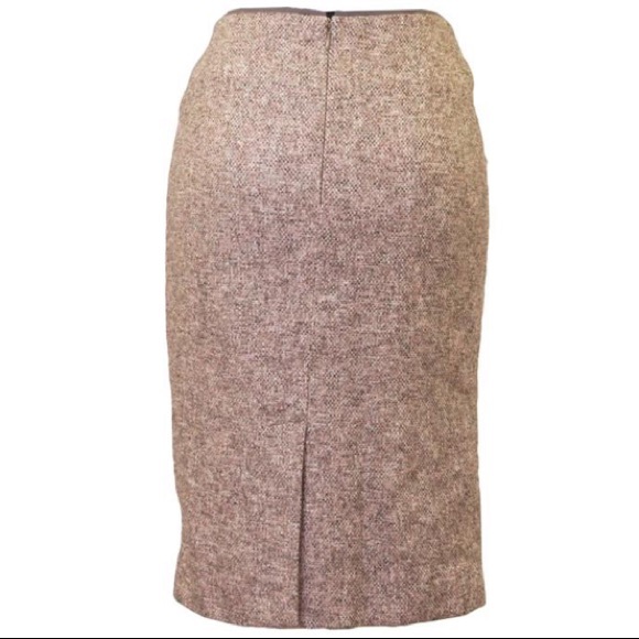 🎻SALVATORE FERRAGAMO🎻 TWEED PENCIL SKIRT🎻 - Picture 2 of 8